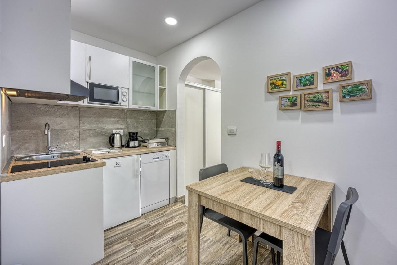 Apartments Claudio Poreč Zewnętrze zdjęcie